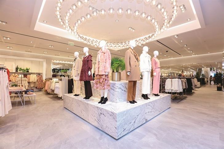 Biggest H&M Store in the World Now Open in The Avenues Kuwait :: Rinnoo ...